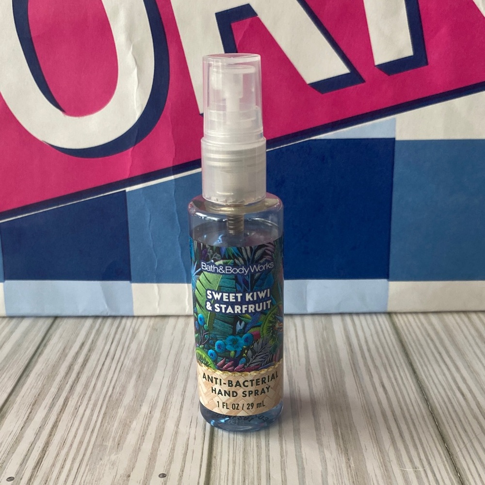 2/$10 Sweet Kiwi & Starfruit Anti Bac Hand